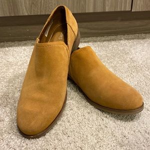 Toms Tan Suede Loafers